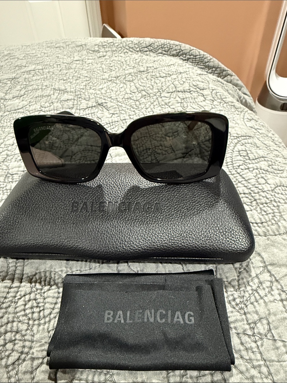 NWOT Balenciaga Black Oversized Square Sunglasses